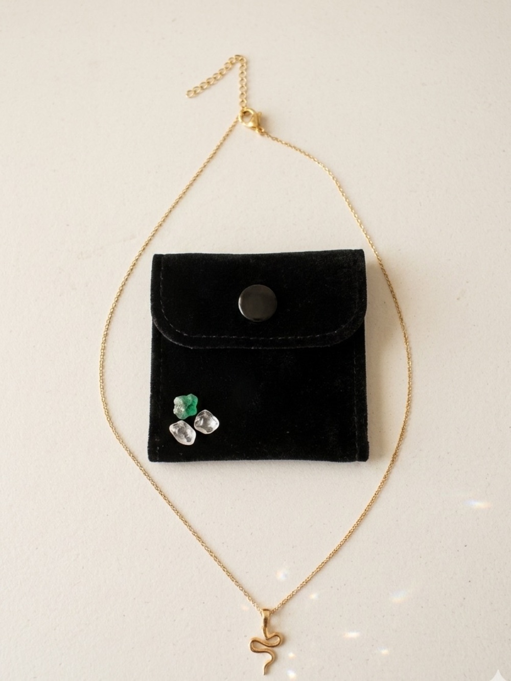 Plunder Private Label Minimalist Gold Snake Pendant Necklace